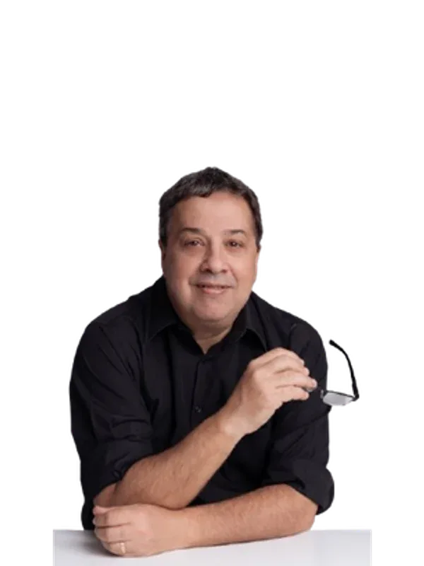 Dr. Élio Coura